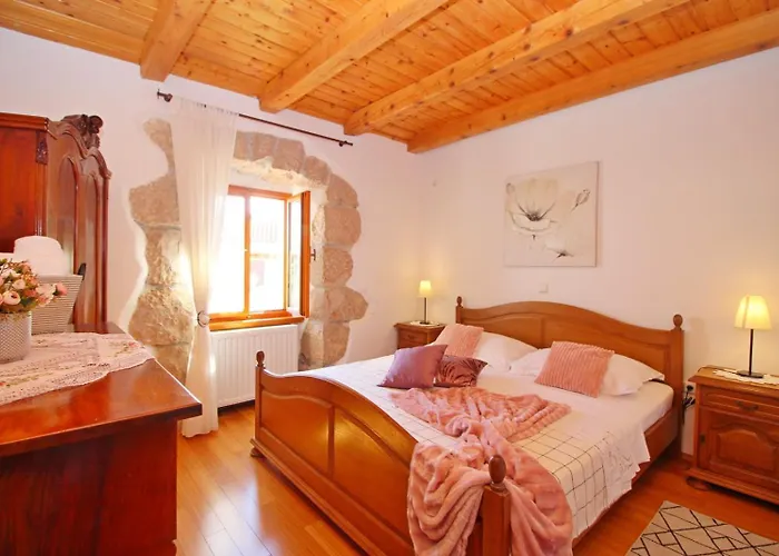Charming Stone House By The Sea فيلة *